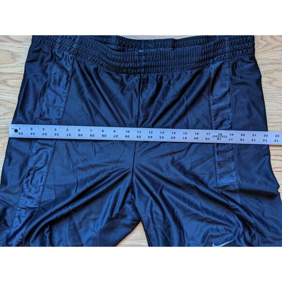 Mens Nike Polyester Athletic Shorts Size L Black Embroidered Swoosh Logo - Picture 6 of 10